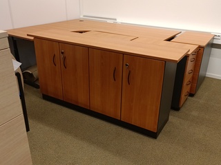 Kantoor meubilair , Febru, Kersenhout