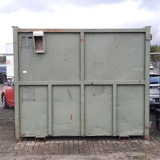 Container
