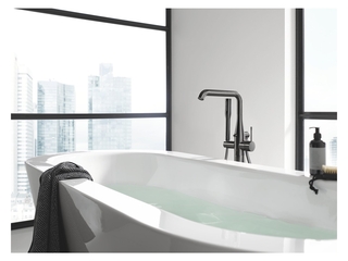 Grohe Essence New Badkraan Vrijstaand Inclusief doucheset Exclusief in