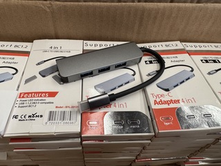 64x 4-in-1 adapter USB-C