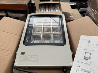 3x Led flood light FL1 135W 4000K Ellipz Lighting