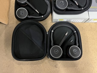 30x Jabra headset (waarvan 5 draadloos)