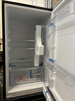 Koel-vriescombinatie 157 liter Chiq, FBM157L42