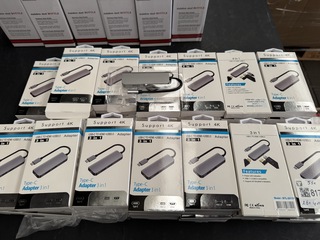 53x Adapter USB-C (26x 4-in-1, 27x 3-in-1)