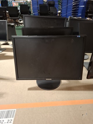 6x Diverse monitor o.a. Samsung, HP, Dell