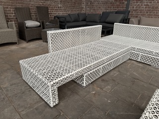 2x Design loungebank/ligbed Artie