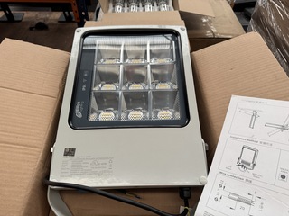 4x Led flood light FL1 135W 4000K Ellipz Lighting