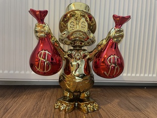 Dagobert Duck sculptuur, Naor26