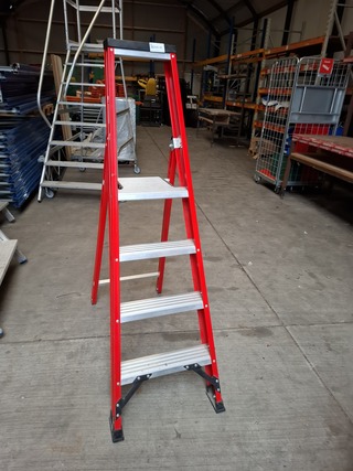 2x Werktrap Kelfort, 3 treeds met bordes