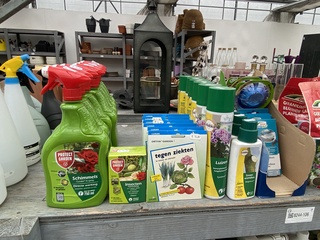 Mixpartij tuin onderhoudsmiddelen