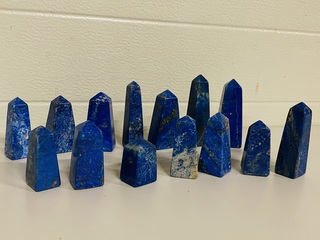Ca. 14x Lapis Lazuli obelisken