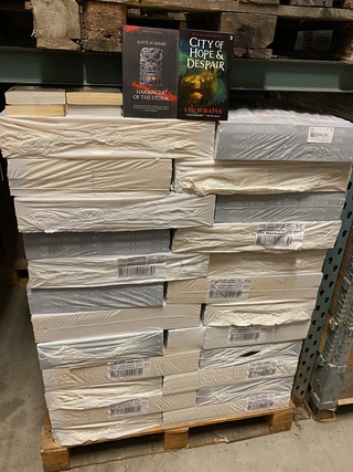 Pallet met ruim 2175 boeken diverse titels