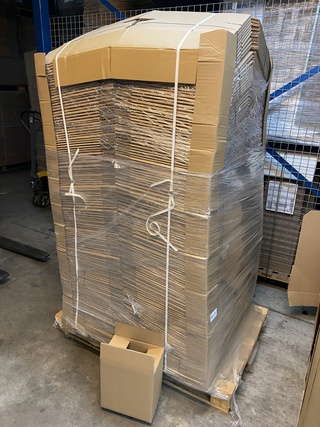 Ca. 320x Verzenddozen 265x85x290mm dubbelgolf, bruin