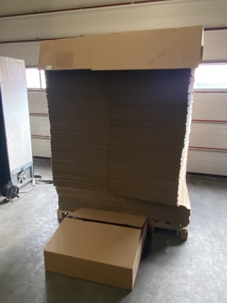 Ca. 350x Grote verzenddozen 80x40x20cm, bruin
