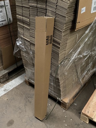Pallet ca. 270 lange verzenddozen 100x10x10cm, bruin