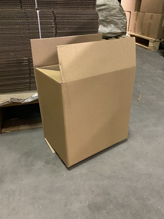 Pallet ca. 1000 verzenddozen 28x18x29cm, bruin