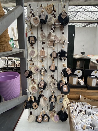 Ca. 100x Decoratieve zeepjes in diverse vormen