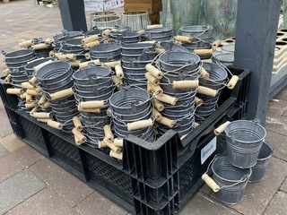 Ca. 300x Decoratieve zinken emmertjes