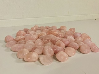 2,5 kg Rozenkwarts trommelstenen XXL, roze