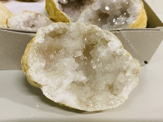 9x Bergkristal geodes