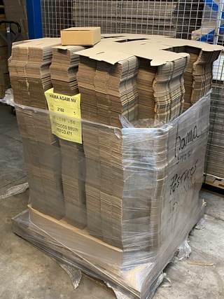 Pallet  ca. 2160 stansdozen 168x139x56mm, bruin