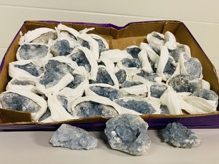 Ca. 40x Celestien brokjes