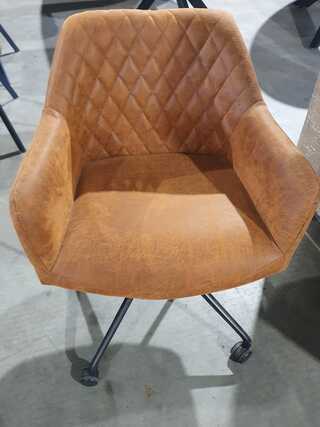 Ca. 17x Stoelen – diverse modellen & kleuren, Labelwise, 2024