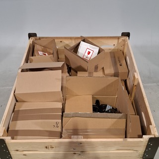 Diverse onderdelen en ijzerwaren, O.a. DAF