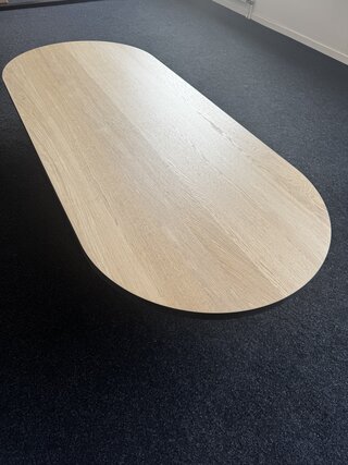 Tafelblad plat ovaal 220×90 cm | zwarte rand | eiken