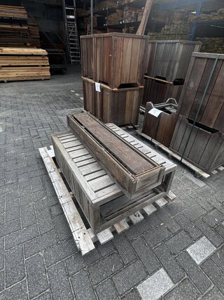 2x Bloembakken hardhout | vergrijsd