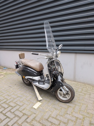 Restauratieproject snorscooter Znen, ZN50QT-HS, bouwjaar 2010