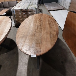 Eettafel - ovaal - 210x100 cm