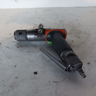 Voegenbikhamer lucht 2kg, Trelawny, 2BPG Chisel Scaler, 2014