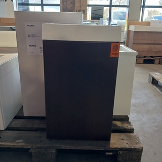 Fonteinmeubel, Young, Wengé