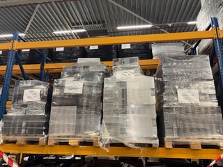 Partij demontage artikelen ICT