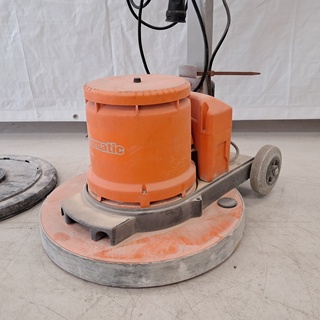 Vloerschuurmachine roterend 230V, Numatic, HFM 1515, 2018