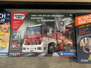 8x A-merk speelgoed w.o. Clementoni, Wetenschap & Spel