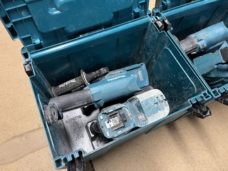 2x Bouwgereedschap in M-box (2x combihamer) Makita, DHR243RTJV, DHR242