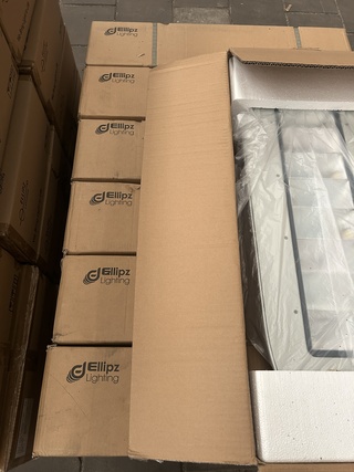 7x Street light SL3 150W 5700K Ellipz Lighting