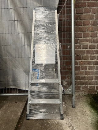 Huishoudtrap/geribbelde staande sportladder 3 treden Zarges, Nova S 42