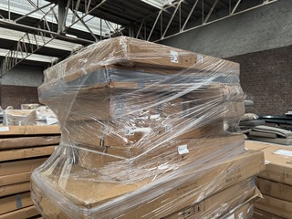 Mix pallet retouren w.o. make-up tafels, wasmanden en stellingkasten