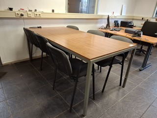 Vergadertafel met 6x stoel