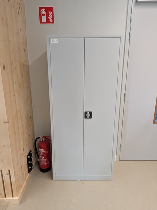 Magazijnkast met inhoud