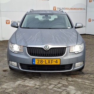 Personenauto, SKODA, Superb Combi 3.6, GRIJS, 2010