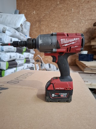 Accu slagmoersleutel Milwaukee, M18 ONEFHIWF34, bouwjaar 2021