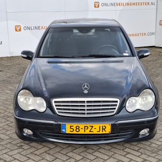Personenauto, Mercedes-Benz, C-Klasse  C180 Kompressor, 2005