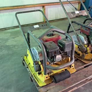 Benzine trilplaat Wecker-Neuson