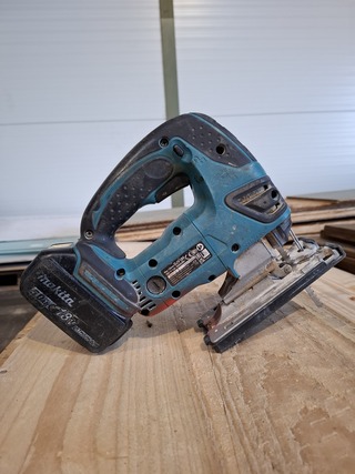 Accu decoupeerzaag Makita, DJV180, bouwjaar 2021