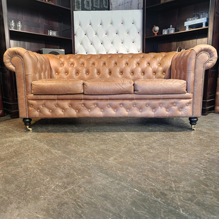 3-Zits Bank Chesterfield , Brighton, bruin