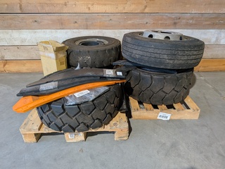 5x Industriële band en diverse onderdelen, O.a. KENDA, BKT & Hankook